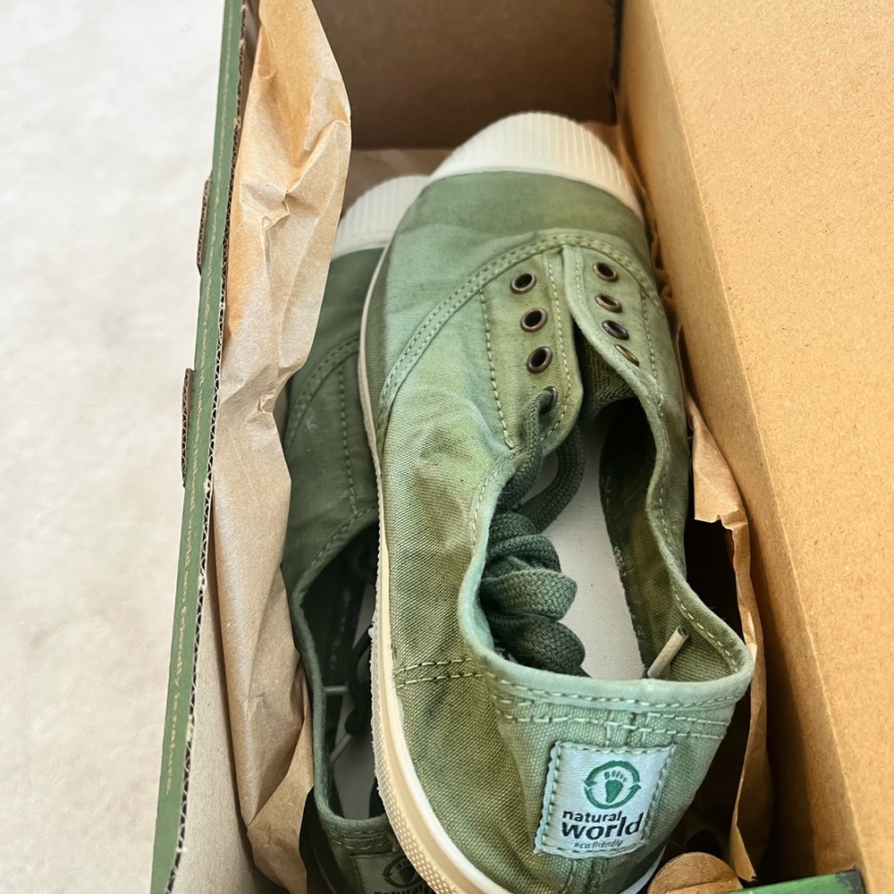 Natural World Green Canvas Sneakers